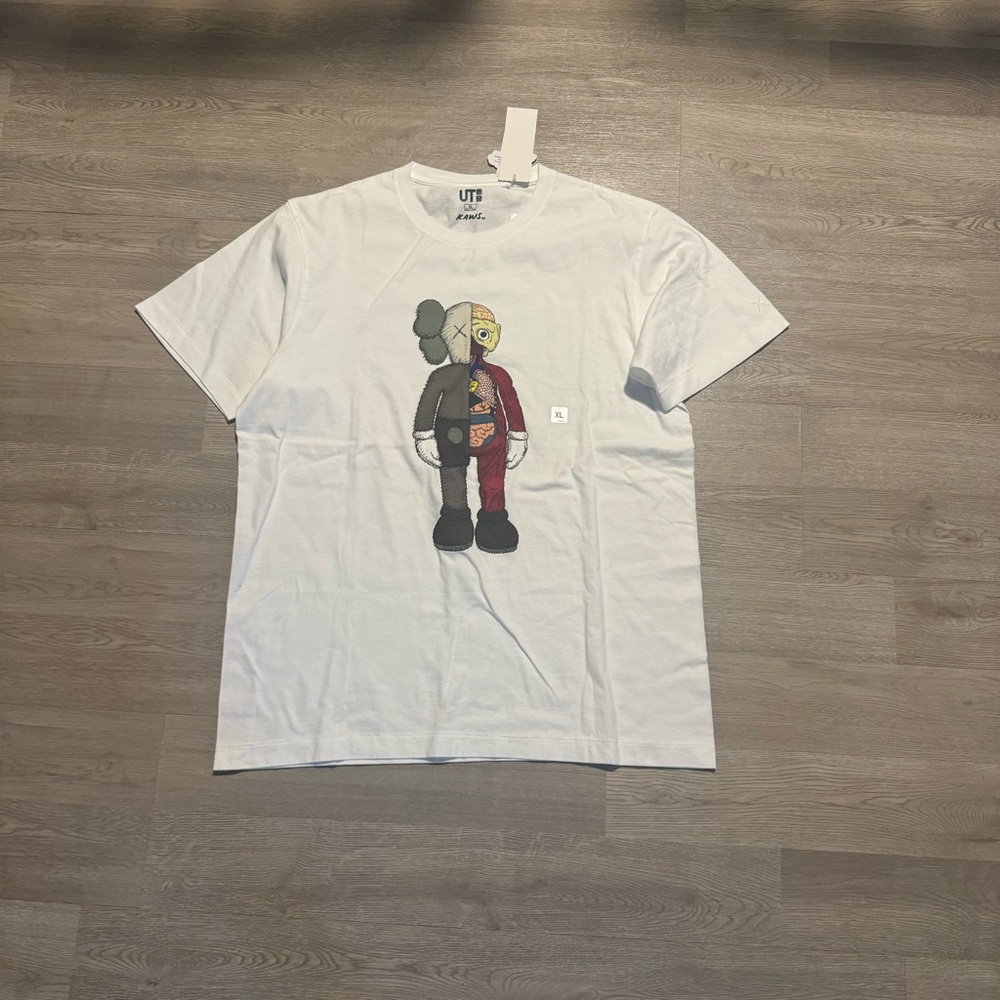 100% authentic XL KAWS T
